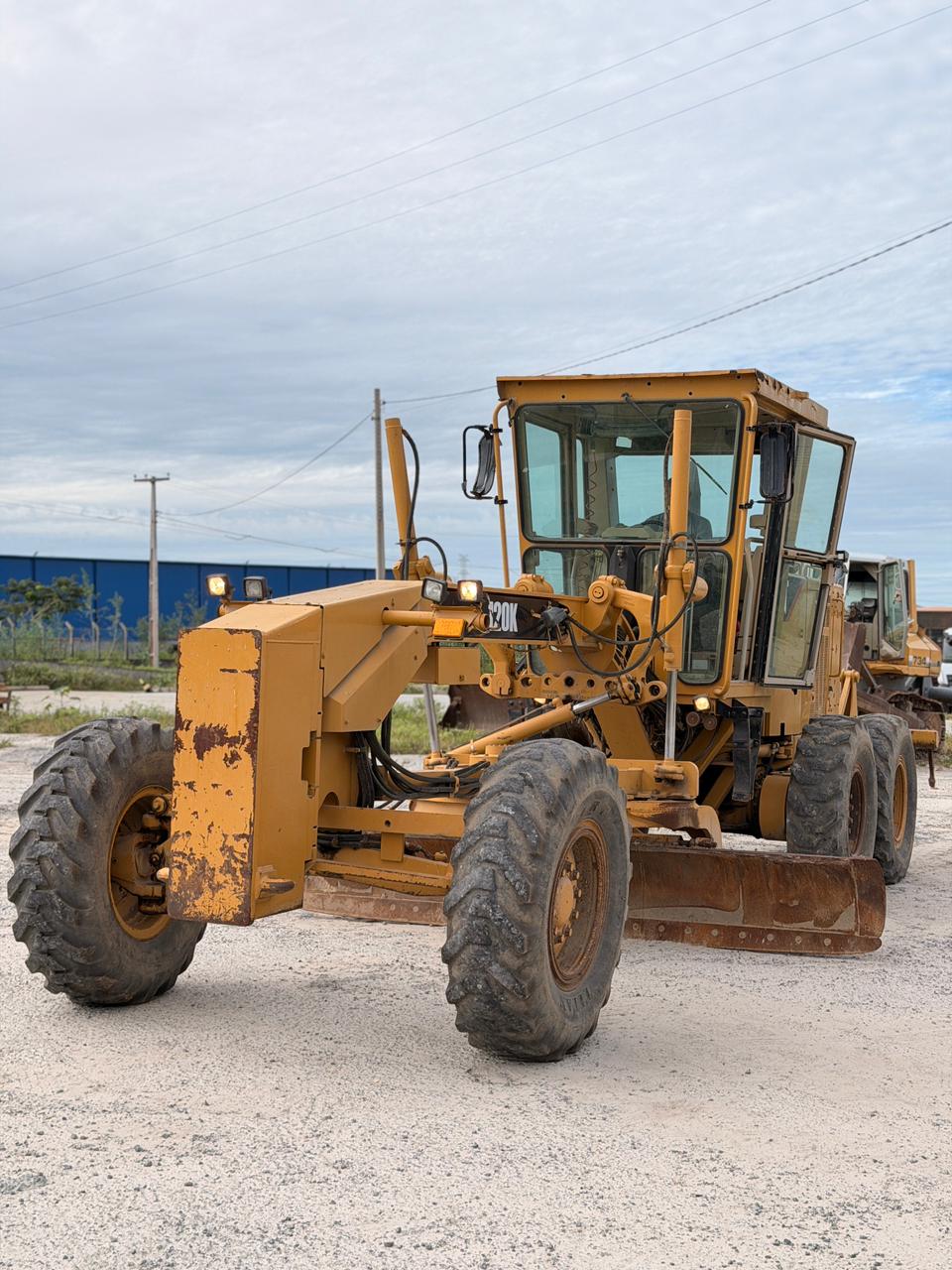 Caterpillar 120k (2011)